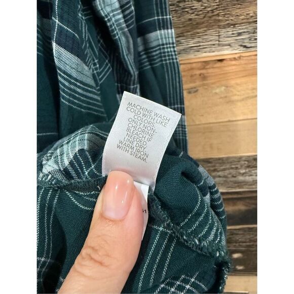 J. Jill Womens Button Up Shirt Blouse Tunic Top Green Plaid Pockets Sz L - Picture 5 of 8